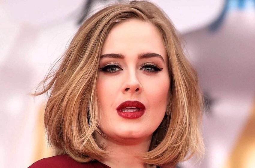  “Ella necesita trabajar en su estilo”: una Adele sin arreglar fue filmada accidentalmente cenando con su amante
