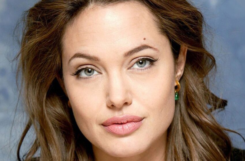  Läpparna hade försvunnit någonstans: Fansen kände inte igen Angelina Jolie på nya foton