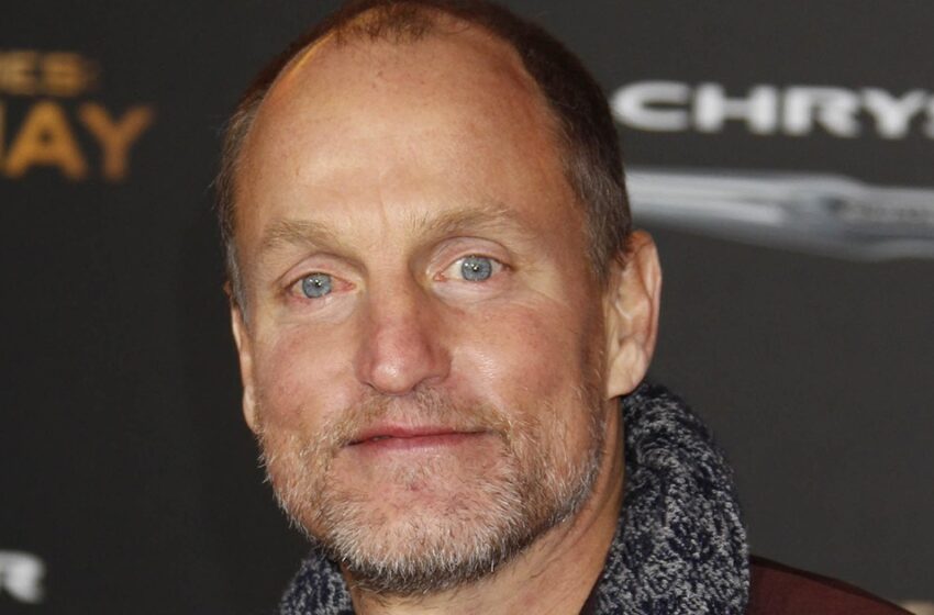  “Kärleken och omsorgen från min fru har förändrat mig”: Hur ser Woody Harrelsons fru och barn ut?