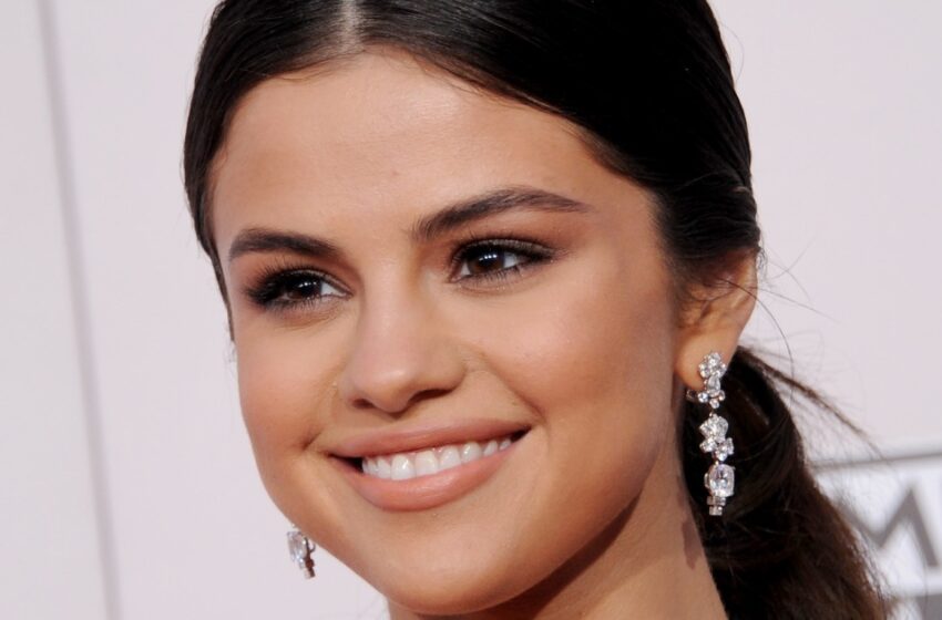  Klädseln framhöll alla hennes brister: Paparazzibilder visade hur Selena Gomez verkligen ser ut i verkliga livet!