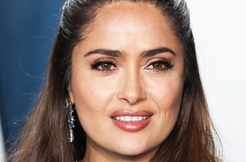  “Otrolig Likhet Med Sin Mamma!”: Salma Hayeks 15-åriga Dotter Fängslade Fansen Av Sin Stjärnförälder Med Sin Skönhet!