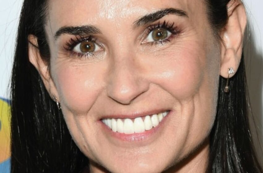  “Skönheten är inte densamma längre”: Paparazzi fångade 61-åriga Demi Moore på semester!