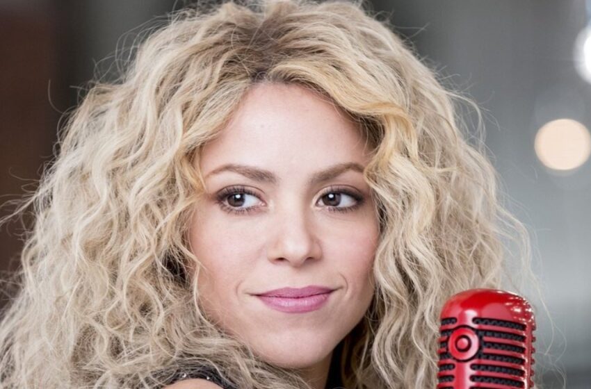  “Så imponerande”: 47-åriga Shakira visade upp sin perfekta figur i en liten bikini!